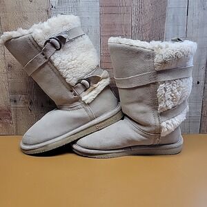 BEARPAW Tan Alexandra Boot Cow Suede Wool Blend Lining Size 9 Tan Beige
